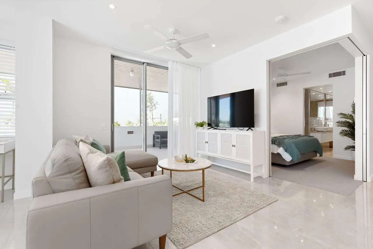 Oceanus Bokarina Beach Hotel Kawana Waters