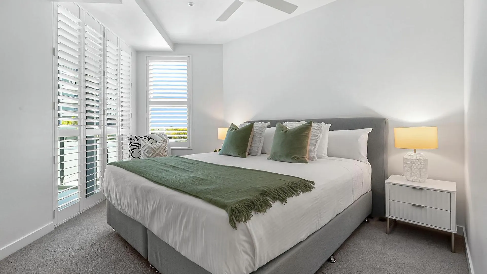 Oceanus Bokarina Beach Hotel Kawana Waters Australia