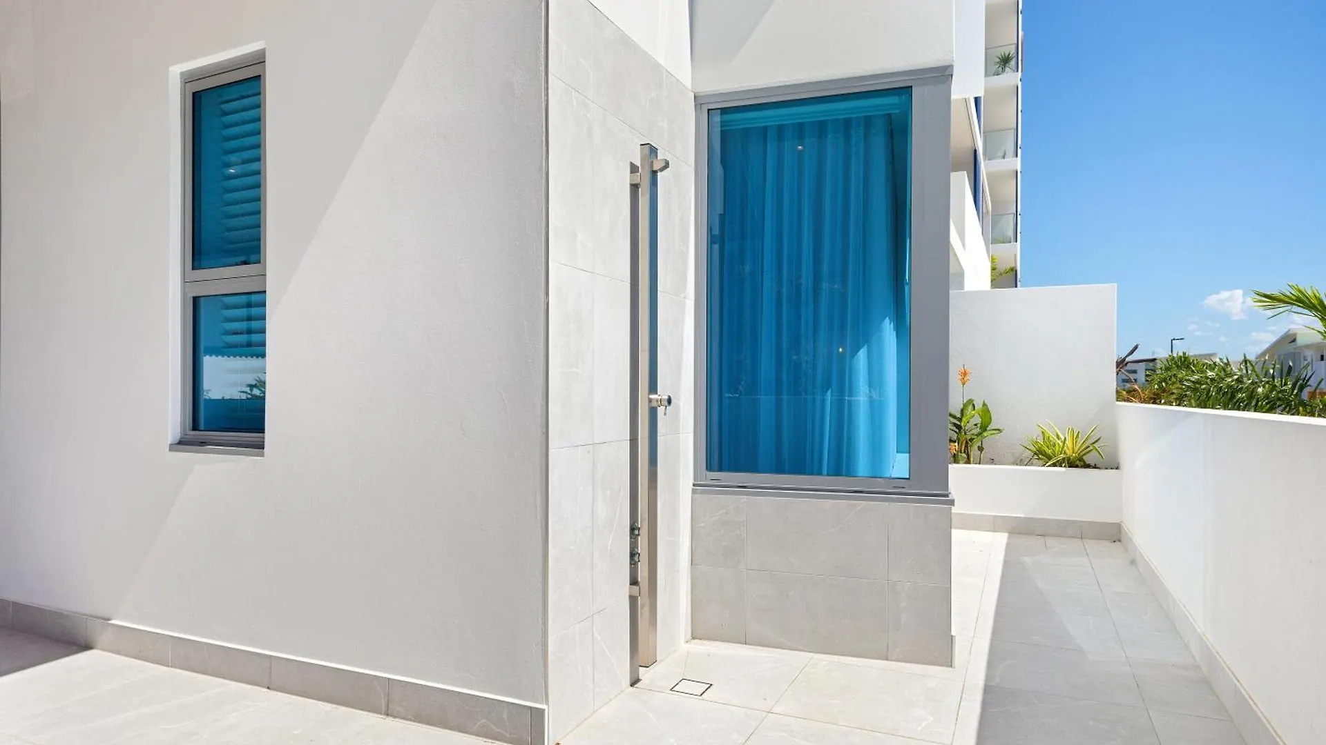 Oceanus Bokarina Beach Hotel Kawana Waters 0*,  Australia