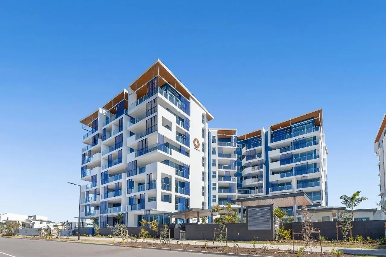 Oceanus Bokarina Beach Otel Kawana Waters